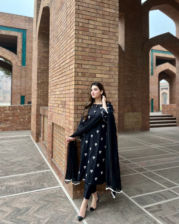 3PC LAWN EMBROIDERED STITCHED SUIT WITH CHIFFON DUPATTA- BLACK ANAYA
