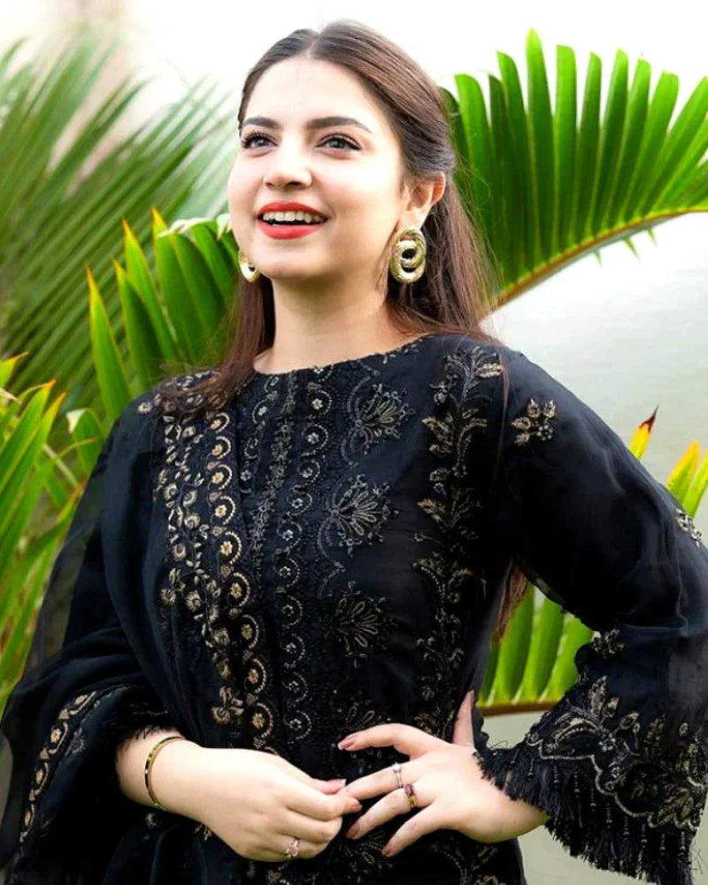 FULLY EMBROIDERED 3PC LAWN DRESS WITH ORGANZA EMBROIDERED DUPATTA- SR32
