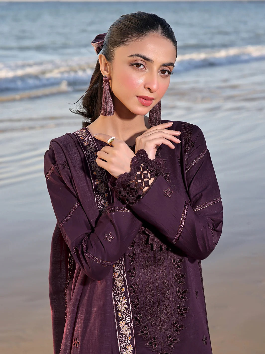 FULLY EMBROIDERED 3PC DHANAK DRESS WITH EMBROIDERED DHANAK SHAWL- ABH-58